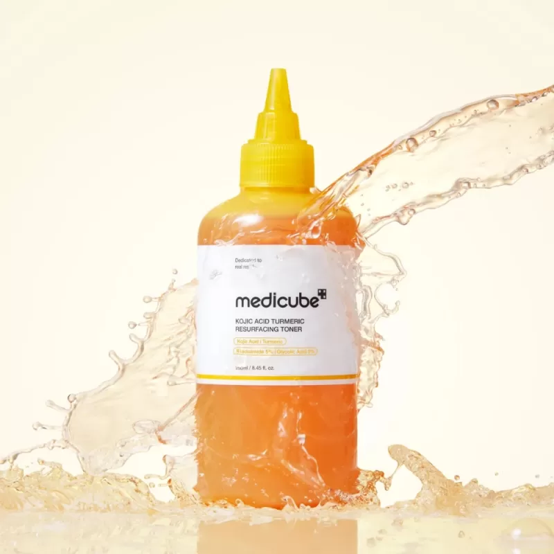 Tonico Facial Medicube Kojic Acid Turmeric Resurfacing 5% Niacinamida 3% Glycolic Acid - 250mL