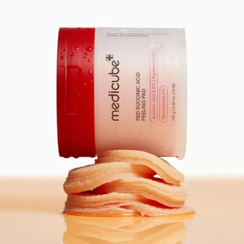 Almohadilla Facial Medicube Red Succinic Acid Peeling 2% Niacinamida - 70 Pads