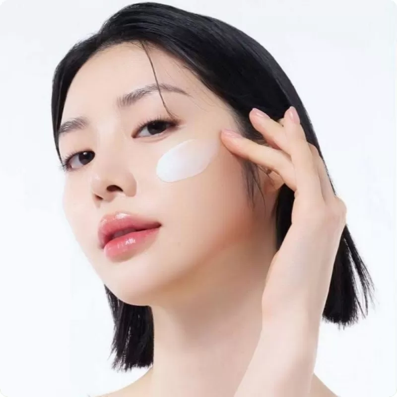 Protector solar Facial Medicube Moisture Sun Serum SPF50+ PA++++ - 50ml